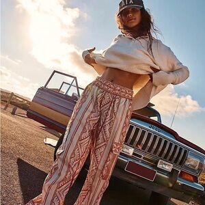 NWT Free People Movement Visionary Cargo Pants Small Slouchy Oatmilk Combo Aztec